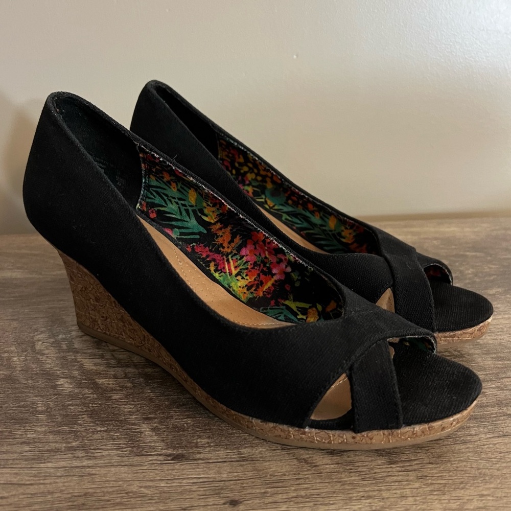 Dexflex Comfort Canvas Open Toe Wedges Shoes Women’s Size 9W Black Fabric